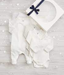 Coffret naissance garçon beige de 3 à 5 articles. Coffret Cadeau Naissance Mixte Variante 1 Petit Bateau