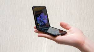 Aug 10, 2021 · the samsung galaxy z flip 3 is expected to make its debut at the galaxy unpacked event scheduled for august 11.and samsung has already confirmed it's coming, alongside the samsung galaxy z fold 3. Samsung Galaxy Z Flip 3 Release Date Price Specs Leaks And More Tom S Guide