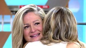 El emotivo encuentro en plató de dos voluntarias tras la DANA de Valencia