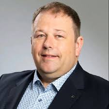 Kim Sabrina Niederhauser auf LinkedIn: Ich freue mich und bin wahnsinnig  stolz, dass ich heute endlich meinen…