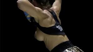 Busenblitzer im Ring! UFC-Star Jessica Andrade: „Meine Brust rutschte  komplett raus“ - SPORTMIX - SPORT BILD