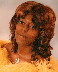 Diane Lunn's Instagram, Twitter & Facebook