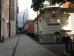 Spotted in the Temple: the filming of Silk series 3 — and Rupert  Penry-Jones isn't happy