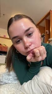 Maggie Langdon's Instagram, Twitter & Facebook