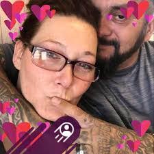 Michelle Pasley's Instagram, Twitter & Facebook