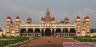 Karnataka Tourism : Pattadakal Temple, Mysore Palace & Bangalore Palace
