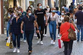 Nombre de particules virales auxquelles on est exposé. Covid 19 Fin Du Masque En Exterieur Le Gouvernement L Espere A L Ete Des Villes Anticipent