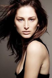 Leigh Yeager's Instagram, Twitter & Facebook