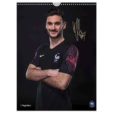 See more of équipe de france de football on facebook. Champions Du Monde Le Calendrier Officiel 2019 De L Equipe De France Cartonne Fff Federation Francaise De Football Achat Livre Fnac