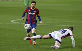 Real madrid fought a hard battle to come victorious in this year's first #elclasico. Ptqam8oxz3wiom