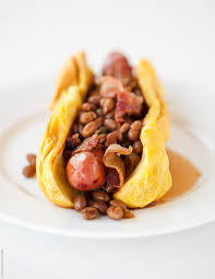 Combine the onion, ketchup, molasses, brown sugar, mustard and worcestershire sauce in a medium bowl. Hot Dog With Baked Beans Bacon And Maple Syrup By Jill Chen Fast Food Hot Dog