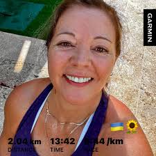 2212🏃‍♀️💥Nice earlier than yesterday morning one!😉 30 sh min strength  work 💪🏽 Keep smiling ☺️ Happy run & be safe always💕