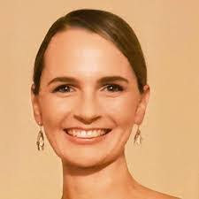 Candice Rust's Instagram, Twitter & Facebook