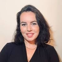 Bridget Cashman's Instagram, Twitter & Facebook