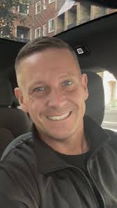 Vi tilbyder professionel støtte til unge, der står over for en række  livsudfordringer, herunder misbrug, kriminalitet, ADHD, autisme og andre  komplekse problemstillinger.