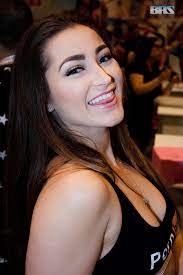 File:Dani Daniels at AVN Adult Entertainment Expo 2016 (25664481955).jpg -  Wikimedia Commons