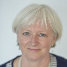 Hilary Davis's Instagram, Twitter & Facebook