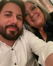 Feliz día a la mamá más chévere y acolitadora que alguien puede tener! Te  amo @doritapalmundo • Y para todos los hijos que no dieron regalo deslicen  hasta el final y de