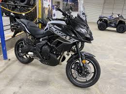 If you're brand new to motorcycling and are looking for the perfect starter bike, here's a list of 10 motorcycles that are tailored to the needs of beginner riders. Best Motorcycles For Beginners Motorcycle Brands Logo Meaning And History Moto