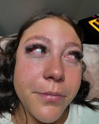 Brown lashes are my new favorite 🤎🤍🤎🤍 #brownlashextensions  #utahcountylashartist #utahlashes