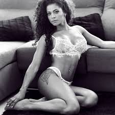 Sandra Santos - Free pics, galleries & more at Babepedia