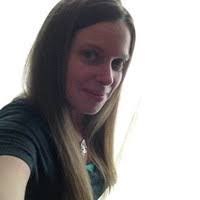 Elizabeth Krum's Instagram, Twitter & Facebook