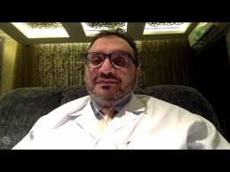 في رابع حلقات الموسم الثاني من #ألف_خطوة خطواتنا كانت مع د.نزار باهبري الطبيب المعروف الذي يظهر على مختلف الشاشات. Ø·Ø¨ÙŠØ¨ Ø³Ø¹ÙˆØ¯Ù‰ ÙŠÙƒØ´Ù Ø­Ù‚ÙŠÙ‚Ø© ÙˆØ¶Ø¹ ÙƒÙˆØ±ÙˆÙ†Ø§ ÙÙ‰ Ø§Ù„Ù…Ù…Ù„ÙƒØ© Ø¨Ø¹Ø¯ ØªØ²Ø§ÙŠØ¯ Ø§Ù„Ø­Ø§Ù„Ø§Øª Ø§Ù„Ø­Ø±Ø¬Ø© ÙÙŠØ¯ÙŠÙˆ Ø§Ù„ÙŠÙˆÙ… Ø§Ù„Ø³Ø§Ø¨Ø¹