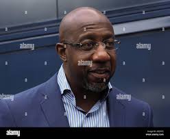 Senior pastor hi-res stock photography and images