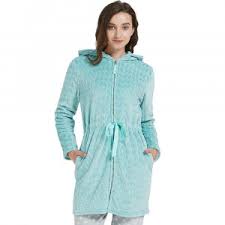 Batas de invierno para mujer estampadas calidad coral, suaves y confortables. Batas Coralina De Mujer Para Casa Muy Baratas Tramas