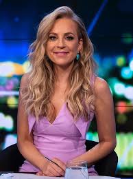 Carrie bickmore is an actress, known for the 7pm project (2009), такова жизнь (2010) and review with myles barlow (2008). Carrie Bickmore Set To Earn 1 5million From Radio Drive Show Daily Mail Online