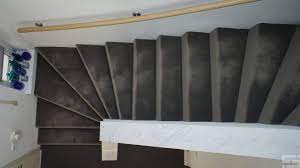 Teppich auf treppe verlegen teppich auf treppe verlegen ca.15 tritte in 8867 niederurnen (glarus). Teppichboden Auf Treppe Verlegt Fussboden Siegmund Aus Bergrheinfeld