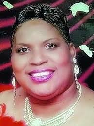 Susie Knox's Instagram, Twitter & Facebook