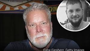 Kenneth Sills's Instagram, Twitter & Facebook