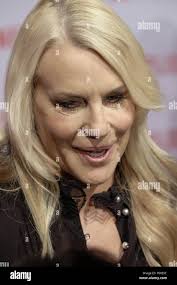 Hannah daryl hi-res stock photography and images