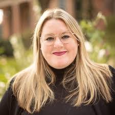 Hailey Devine's Instagram, Twitter & Facebook