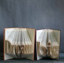 Geben sie an, wie viele seiten das von ihnen auserwählte buch hat. 3d Book Art Bucher Falten Handmade Kultur