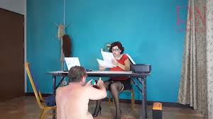 The secretary came to the office. She is in a very short dress. There are no  panties under the secretarys skirt - XNXX.COM