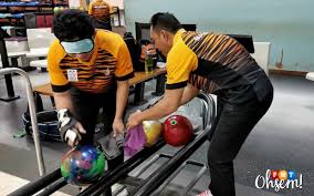 Di samping kejayaan olahraganya, zorn kini bekerja dengan. Kalau Tidak Buta Belum Tentu Dapat Harumkan Nama Negara Dalam Boling Paralimpik Free Malaysia Today Fmt