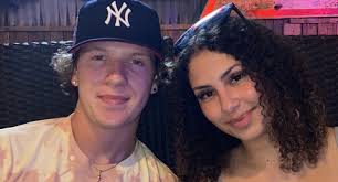 saigekaplan • Instagram-foto's en -video's