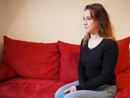 Valérie bacot est accusée du meurtre en 2016 de son mari, au terme de plusieurs dizaines d'années de sévices sexuels, physiques et émotionnels. Valerie Bacot Emission Enquetes Criminelles L Affaire Valerie Bacot Aujourd Hui Valerie Bacot A 40 Ans Travaille Respecte Les Obligations De Son Controle Judiciaire Et Decouvre La Vie Qu Elle N A