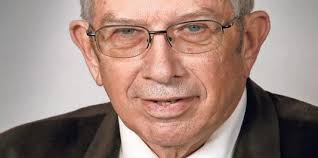 Maxwell: Colleague honored; more