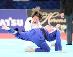 優勝（金メダル） 競技 種目 選手名 合計 水泳・競泳 男子 400m個人メドレー 萩野 公介 12 女子 200m平泳ぎ 金藤 理絵 体操・体操競技 男子 団体 内村 航平、加藤 凌平、山室 光史、田中 佑典、白井 健三 男子 個人総合 7xdom Sfvsamam