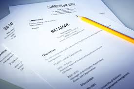 Saat melamar kerja, ada beberapa dokumen yang harus dipersiapkan, di antaranya adalah curriculum vitae (cv) dan resume. Perbezaan Antara Resume Dan Cv Yang Ramai Masih Keliru Edu Bestari