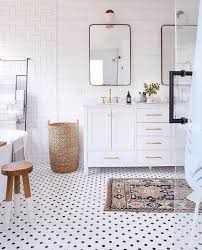 32 Erstaunliche Minimalistische Badezimmer Design Ideen Fur Modernes Wohndekor In 2020 Minimalistische Badgestaltung Badezimmer Design Bad Inspiration