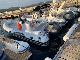 Tutte le caratteristiche relative all’intera gamma non sono vincolanti, yamaha motor europe fil. Capelli Kaufen 6 Boats Com