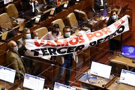18:13 el ministro de la segpres confirmó la postura del gobierno frente al proyecto del retiro del 10% de fondos previsionales. Dbiugcuai Ig0m