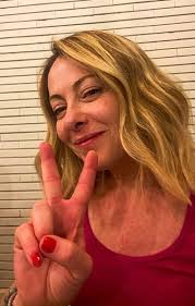 Donna Mara (@DonnaMara15)