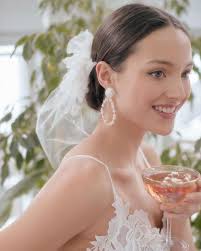 Check spelling or type a new query. Accessori Sposa 2021 Gli Orecchini Perfetti Per Il Matrimonio Vogue Italia