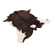 Kleiner kuhfellteppich in gutem zustand mit kleinen schäden am. Kuhfell Warum Echtes Kuhfell So Gefragt Ist Der Fellmann Naturfellprodukte