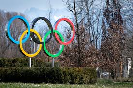 Fue medallista de oro olímpico en florete (esgrima) en equipo, en las olimpiadas de montreal (canadá) en 1976. Los Juegos Olimpicos De Tokio Aplazados Hasta El 2021